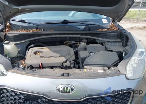 2019 Kia Sportage Lx z USA, uszkodzony, nr VIN KNDPM3AC7K7560377